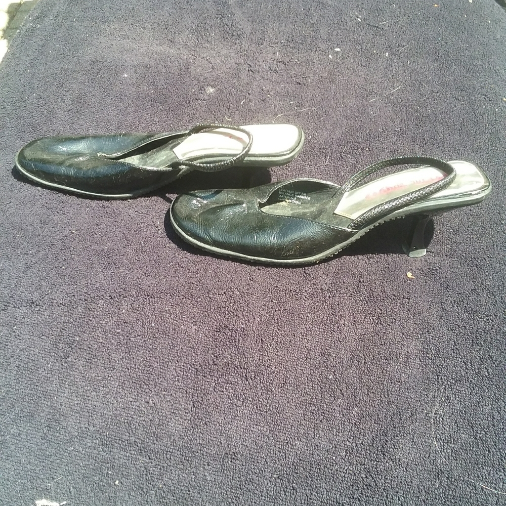 Sandals - Picture 2 of 3